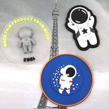 Wholesale eco-friendly PVC clothing label with modern design