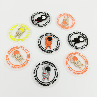 Wholesale eco-friendly PVC clothing label with modern design