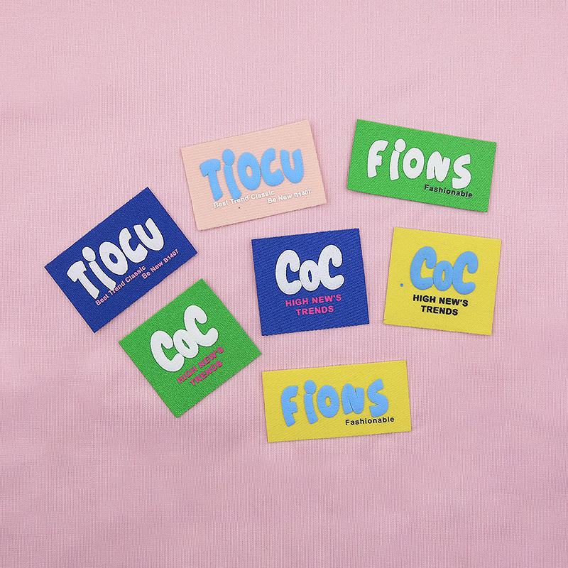 Custom printed woven labels for fashion clothing