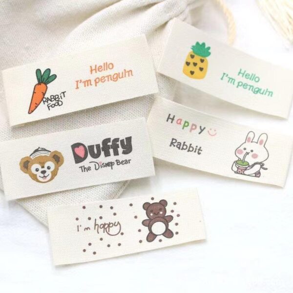 Custom printed woven labels for fashion clothing