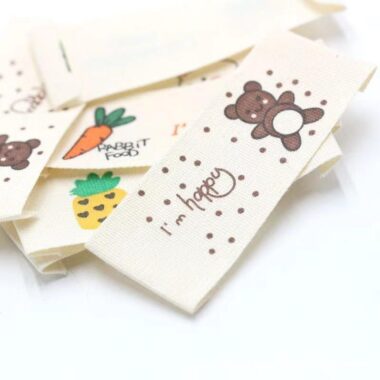 Custom printed woven labels for fashion clothing
