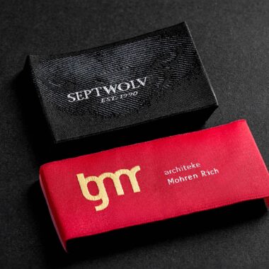 Woven clothing label supplier with private brand logo design