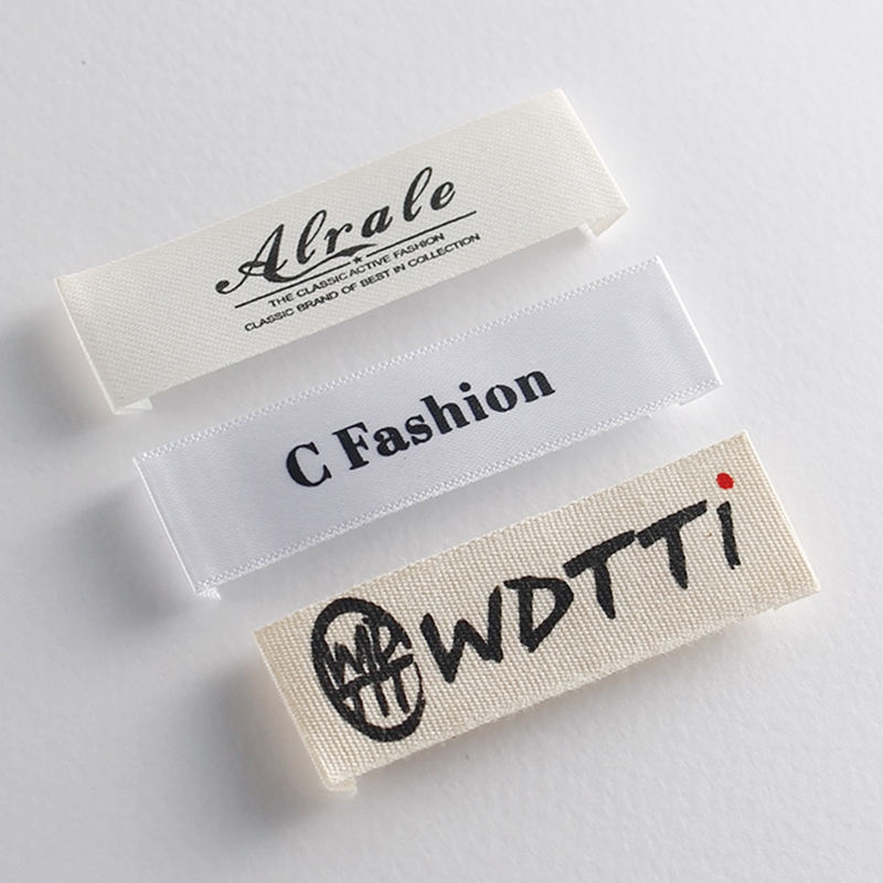 Custom logo clothing label for apparel branding