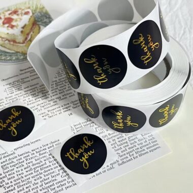 Custom printed round sticker roll with strong adhesive