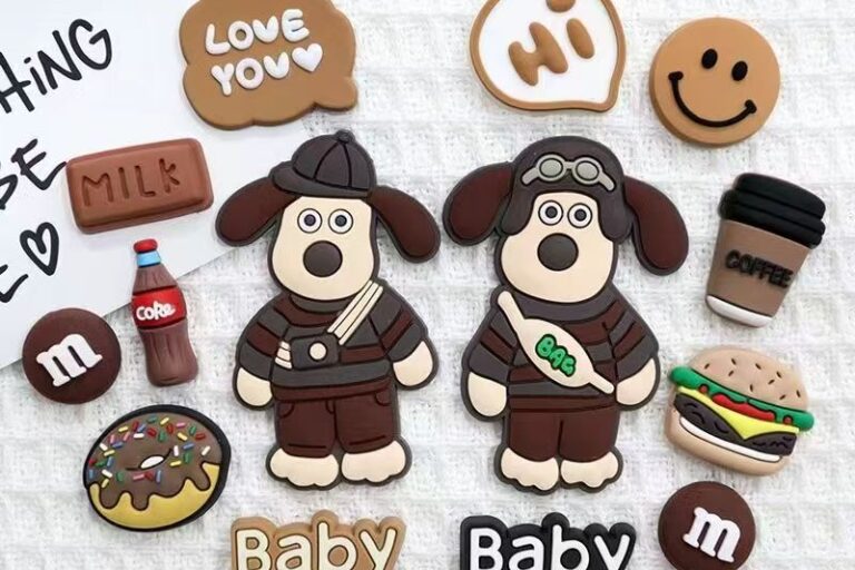 Flying Dog Cartoon PVC Label (3) Brown backpack flying dog cartoon PVC label for apparel and accessories