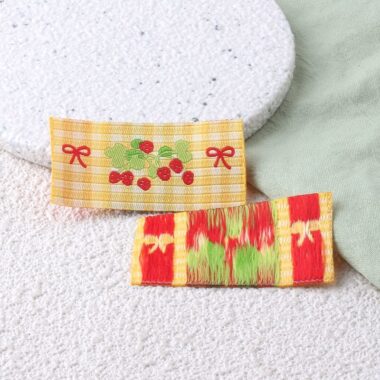 Cute cartoon strawberry DIY woven labels for clothing