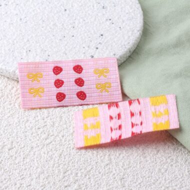Cute cartoon strawberry DIY woven labels for clothing