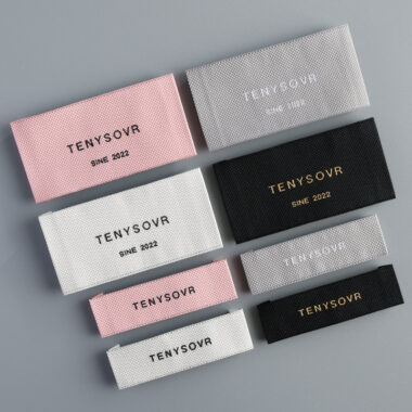 Folded woven neck clothing labels for garments