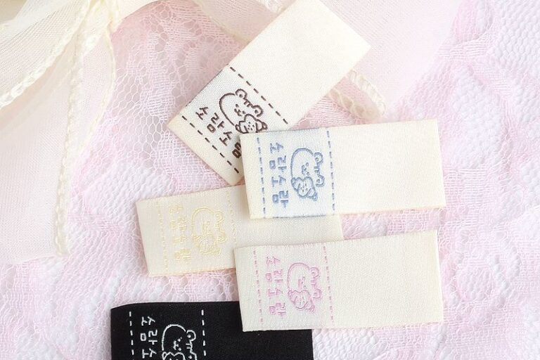 Korean cute minimal woven labels for apparel