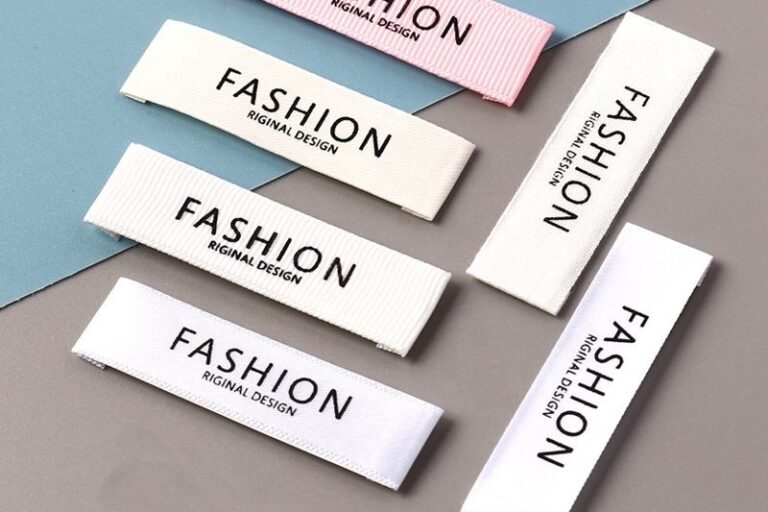 Organic cotton folded sew-in clothing labels for apparel