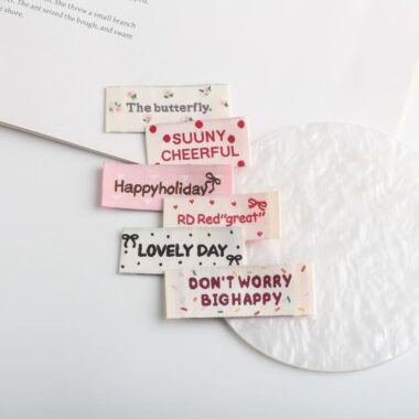 Korean polka dot English handmade clothing labels