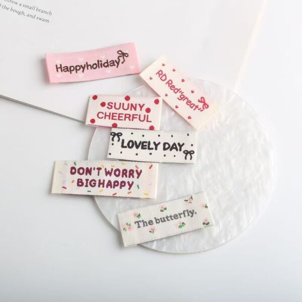 Korean polka dot English handmade clothing labels