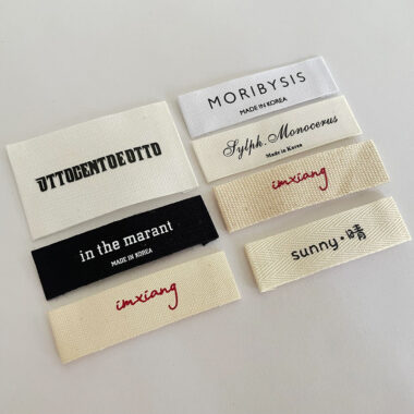High quality satin folded woven clothing labels
